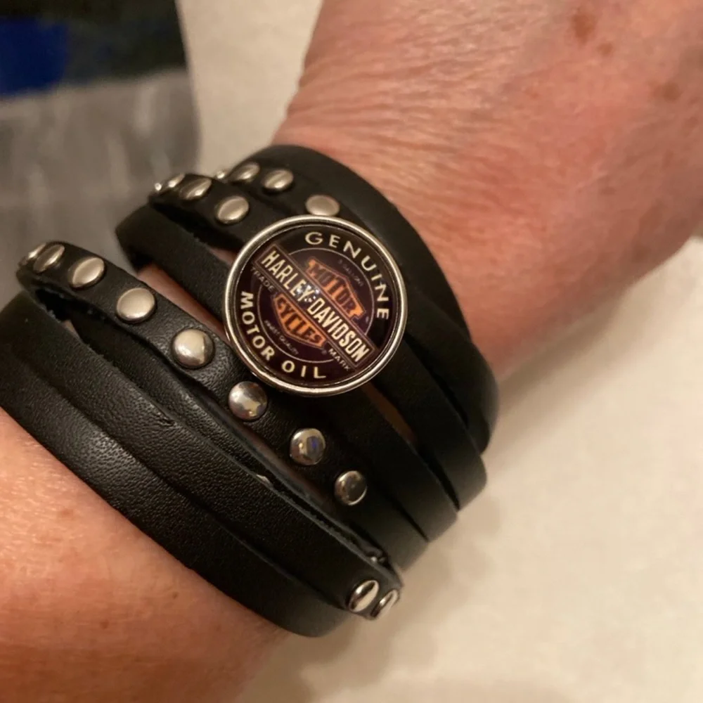 - HD Snap Button Wrap Bracelet - Picture 7 of 12